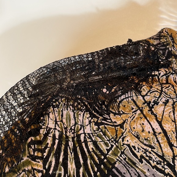 Free People Blouse with Lace Detail on Sleeves - Picture 11 of 12